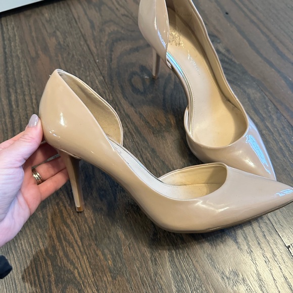 Nude Jessica Simpson Pumps - Picture 2 of 8